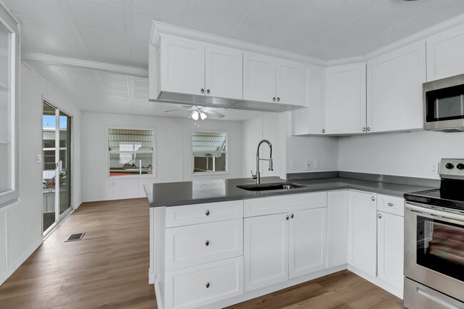 Granite countertops - 243 Tangerine Dr