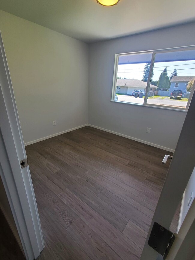 Building Photo - 12402 8th Ave SW