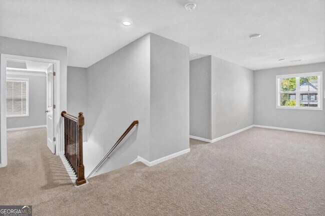 Building Photo - 205 Orchard Trail