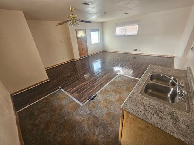 Building Photo - 7601 W Becher St