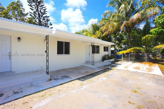 Building Photo - 1497 NE 118th Terrace