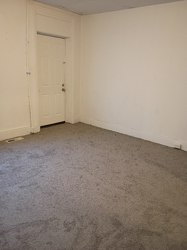 Building Photo - 1009 Willow St