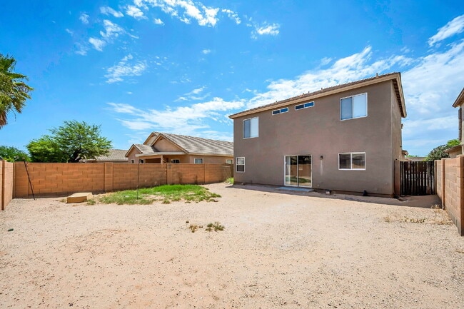 Building Photo - 2422 E Olivine Rd