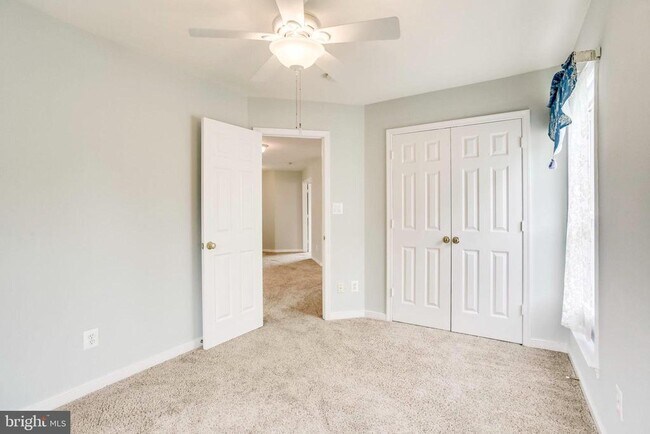 Building Photo - 26161 Rachel Hill Dr