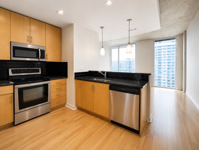 Building Photo - Condo High Rise - Lady Bird Lake Views