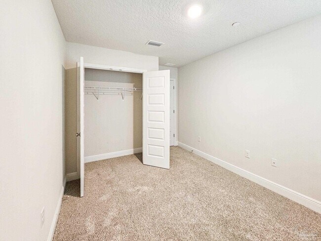 Building Photo - 1211 Fairchild Vlg Dr