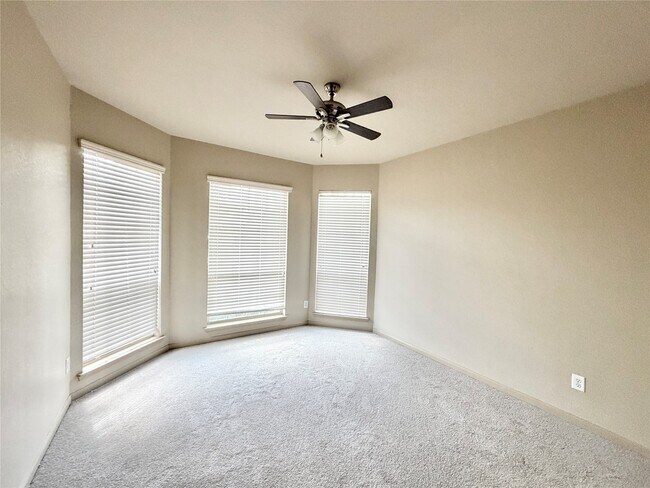 Building Photo - 25410 Saddlebrook Champion Way