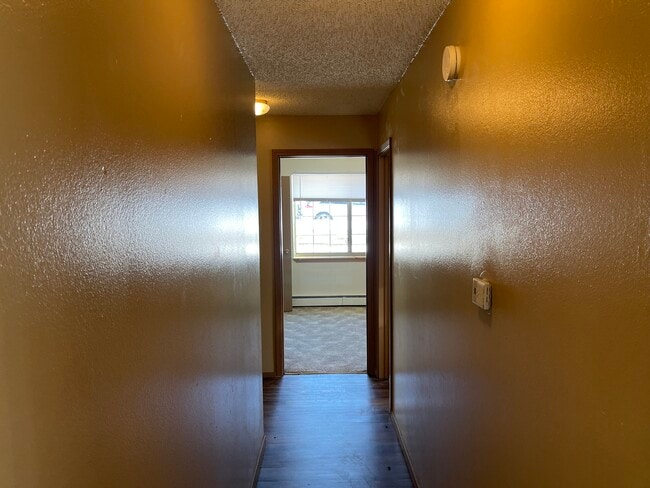 Building Photo - 21 N Johnson St