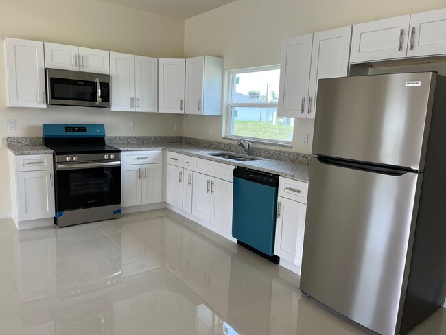 Building Photo - BRAND NEW 2/2 BATH HOME-SW LEHIGH ACRES