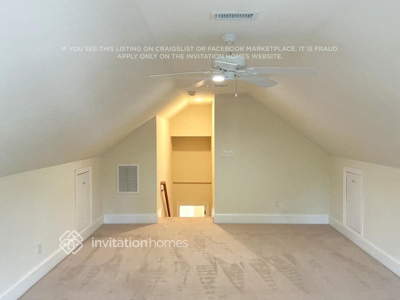 Building Photo - 1208 Champions Pointe Dr