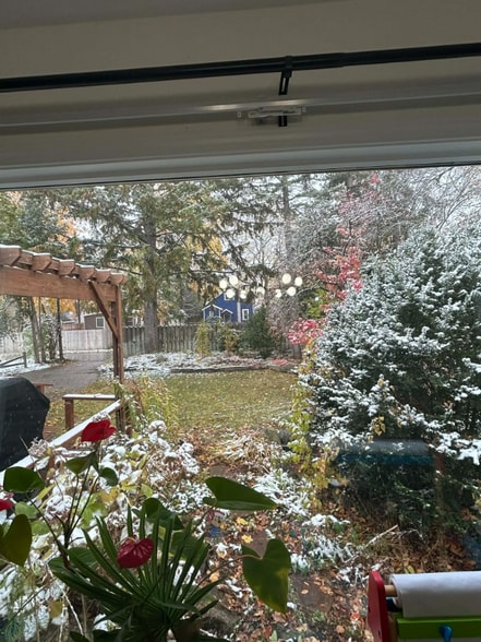 Building Photo - 1009 S Kinney Ave