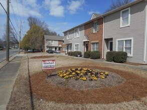 Building Photo - 1116 Camden Ave
