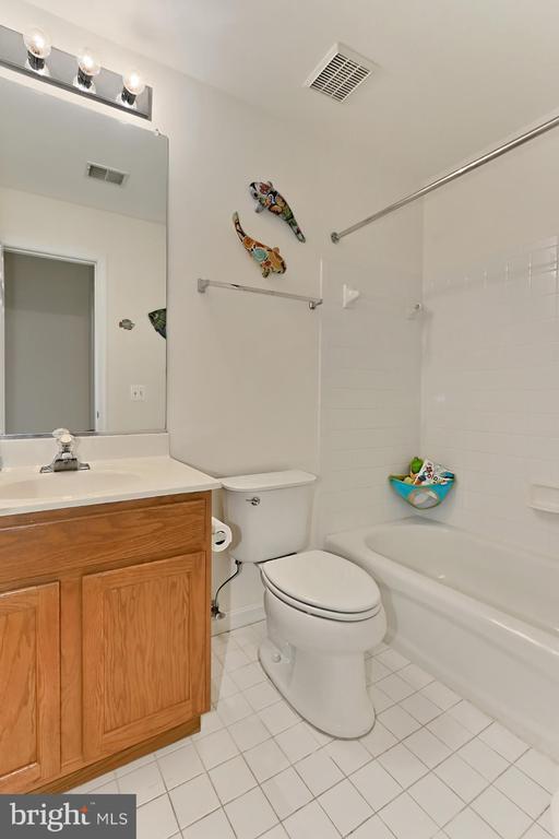 Building Photo - 265 Medlock Ln