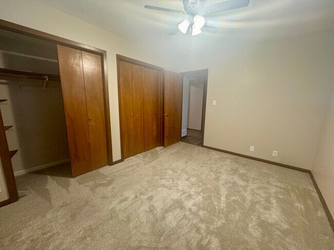 Building Photo - 4125 L St