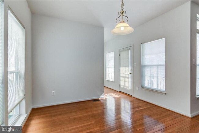 Building Photo - 2002 Idlewild Blvd