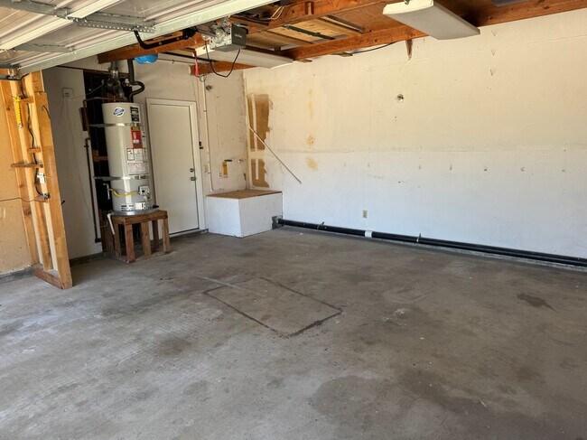 Building Photo - 5424 Old Ranch Rd