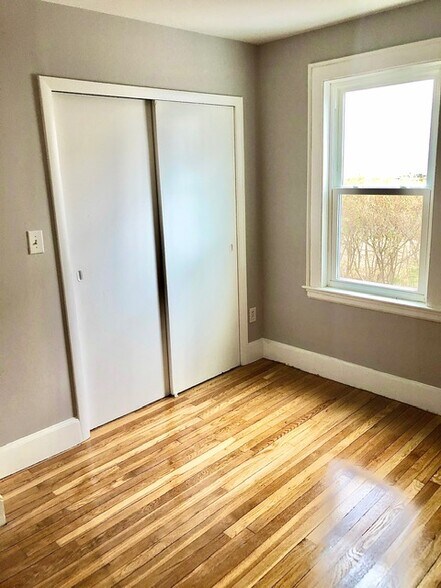 Building Photo - 36 Lexington Ave