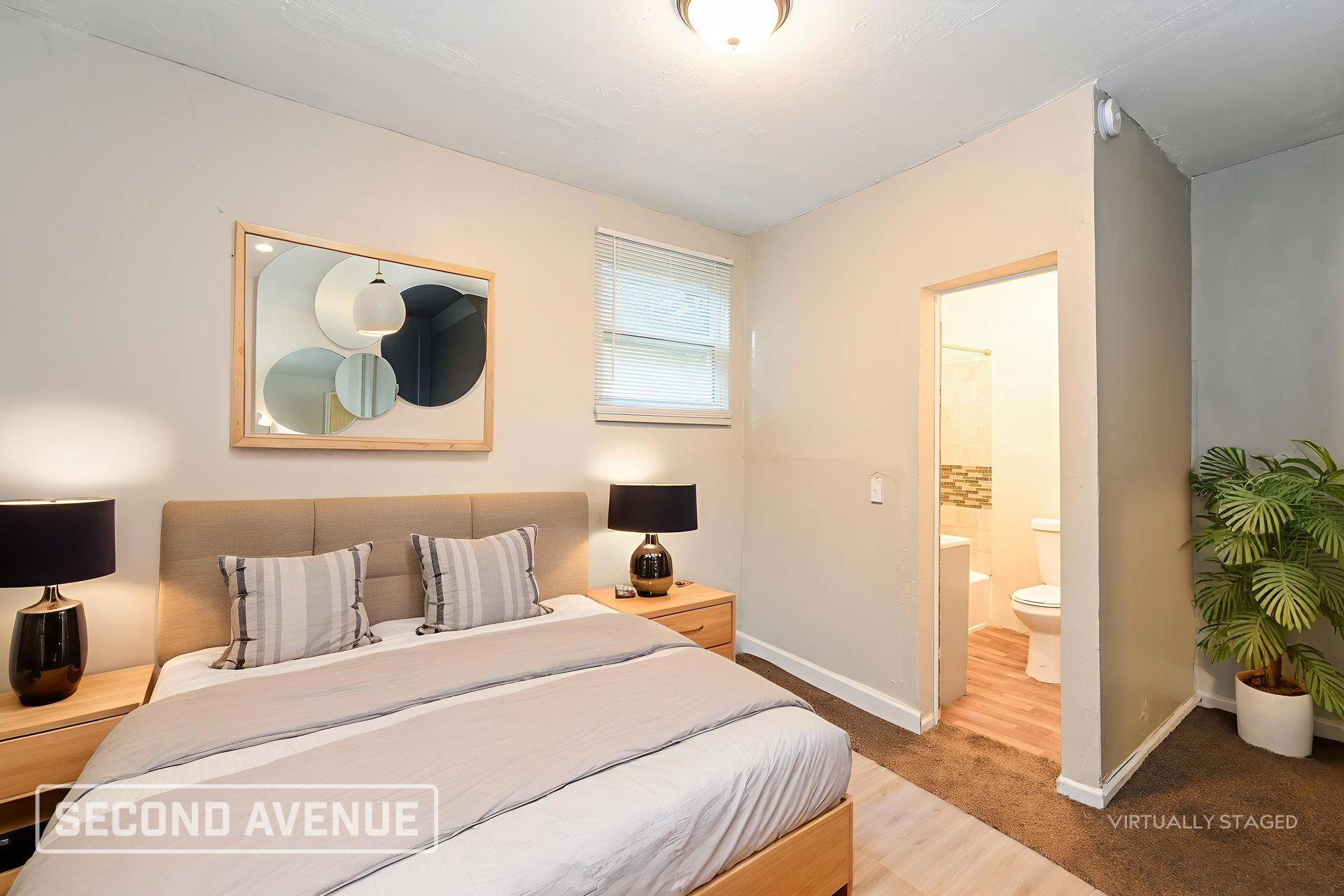 Building Photo - 3859 Vine St