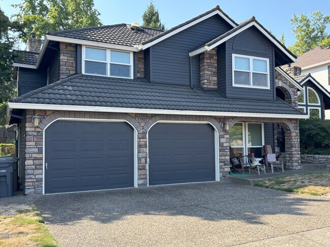 Primary Photo - 17927 Ridge Lake Dr