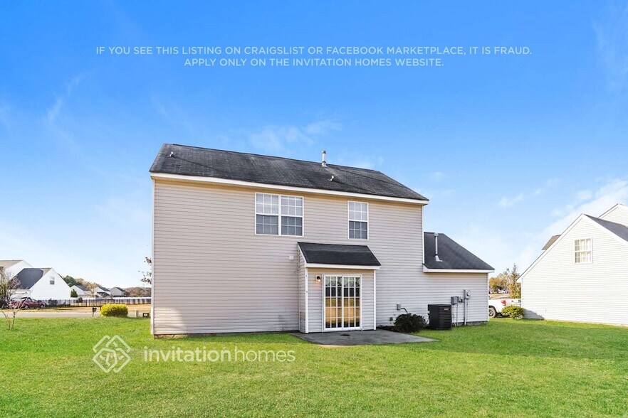 Building Photo - 402 Glencroft Dr