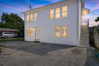 Building Photo - 1569 Elliott St