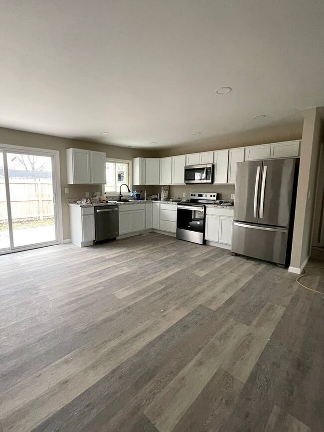 Building Photo - FOR RENT!! 3 Bed 2 Bath Newly Renovated in Troy, MO