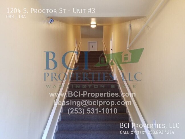 Building Photo - 1204 S Proctor St