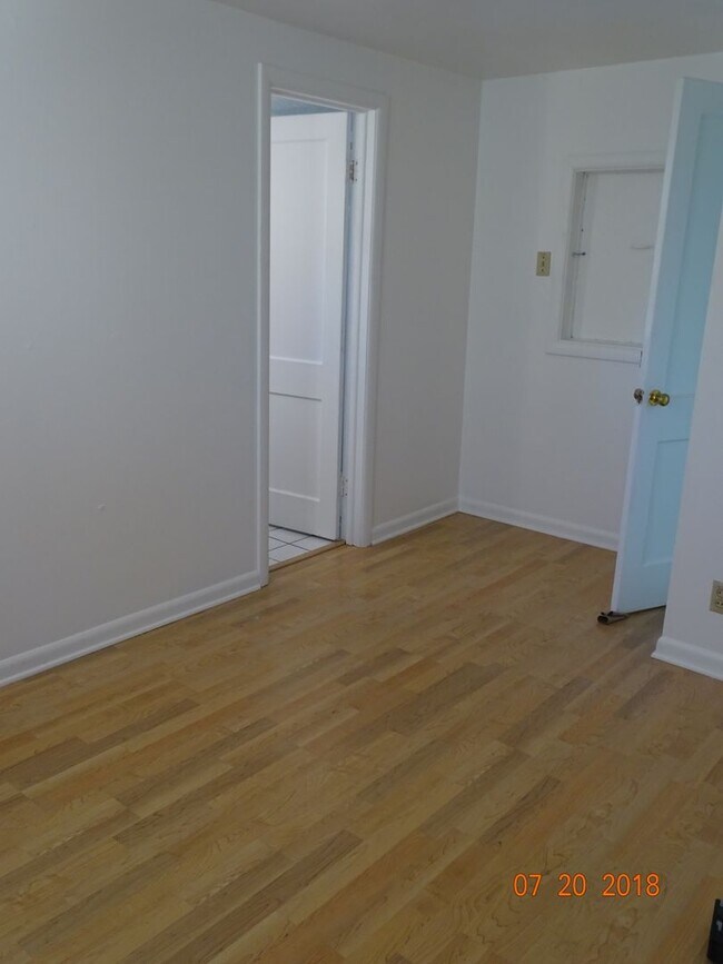 Building Photo - Great South Hills Location