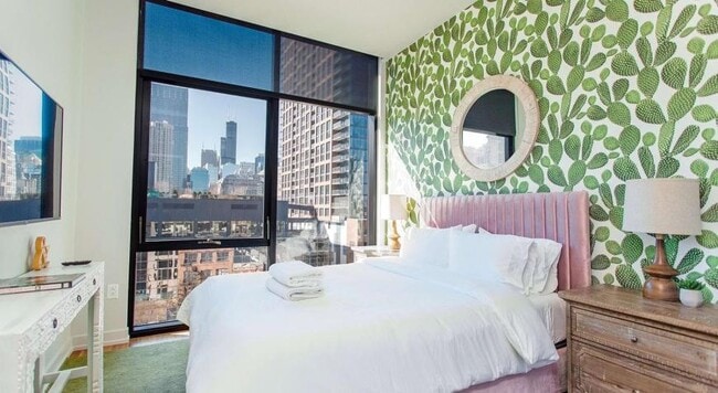Building Photo - 1 bedroom in Chicago IL 60654