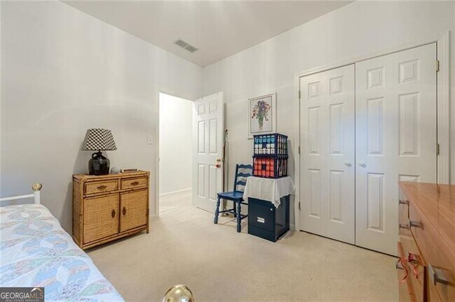 Building Photo - 322 Pebble Trail