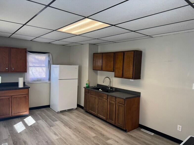 Building Photo - 313 S Penn St