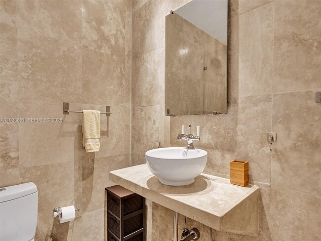 Building Photo - 3180 S Ocean Dr