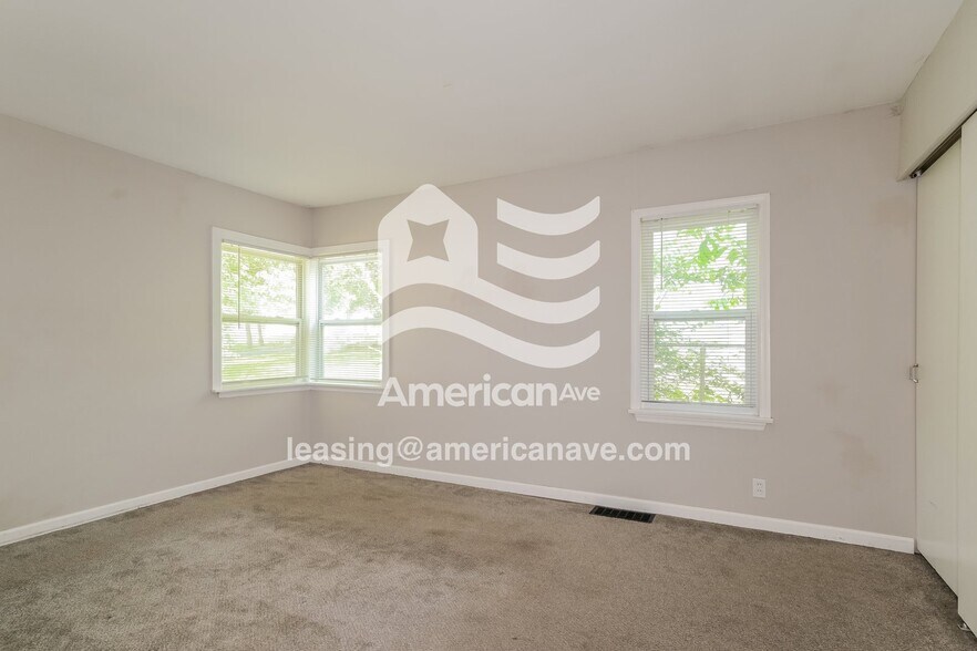 Building Photo - 2220 Gaebler Ave