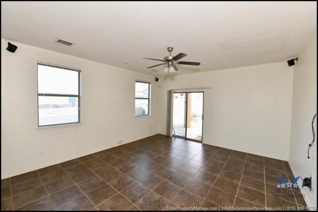 Building Photo - 3 bedroom in El Paso TX 79938