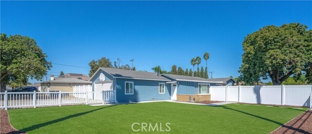 Primary Photo - 4301 W Lilac Ave