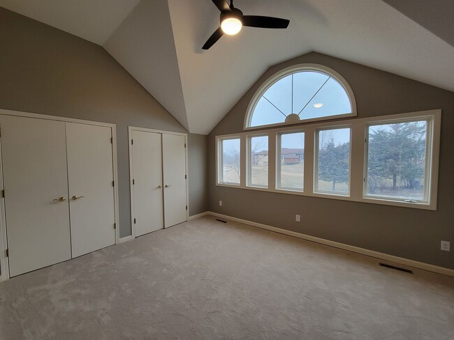 Building Photo - Upscale and Spacious Cedar Falls House for...