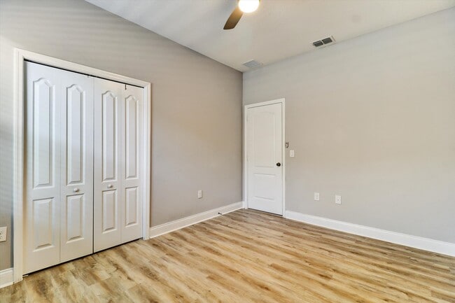 Building Photo - 1856 Napoli Dr