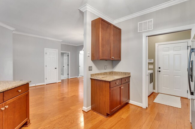 Building Photo - 1692 Preston Woods Dr