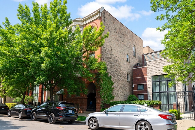Primary Photo - 524 N Armour St