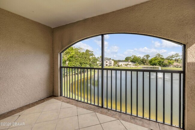 Building Photo - 940 Village Trail