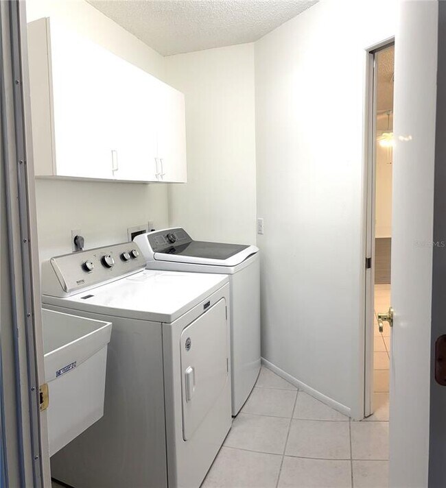 Building Photo - 1280 Covey Ct