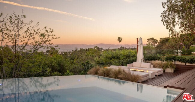 Building Photo - 3382 Scadlock Ln