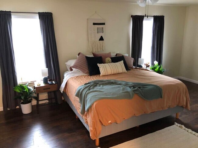 Building Photo - 2105 Rabb Rd