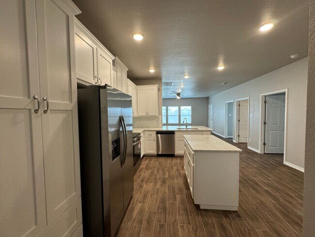 Building Photo - 5403 Rose Gdn Lp