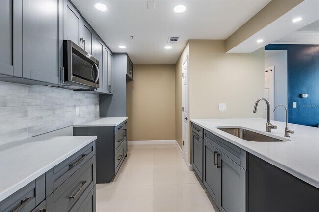 Building Photo - 345 Bayshore Blvd