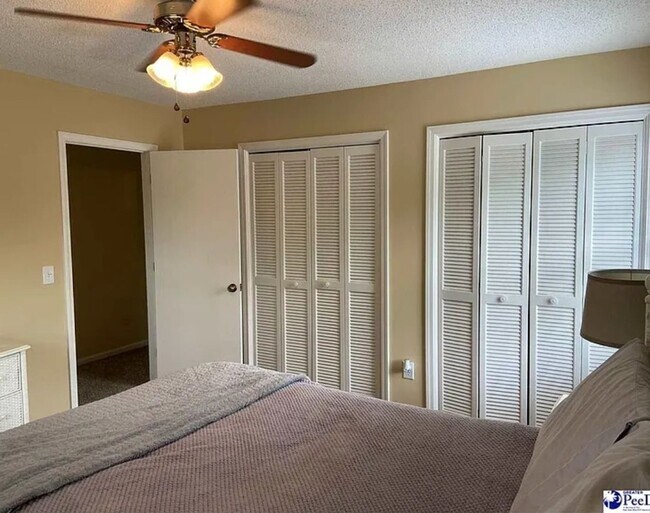Building Photo - 3 bedroom 2 bath - In the heart of Florence