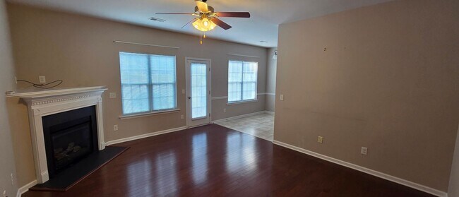 Building Photo - 335 Shallowford Reserve Dr