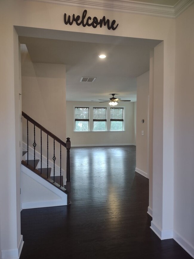 Building Photo - Beautiful home located in the Millbridge C...