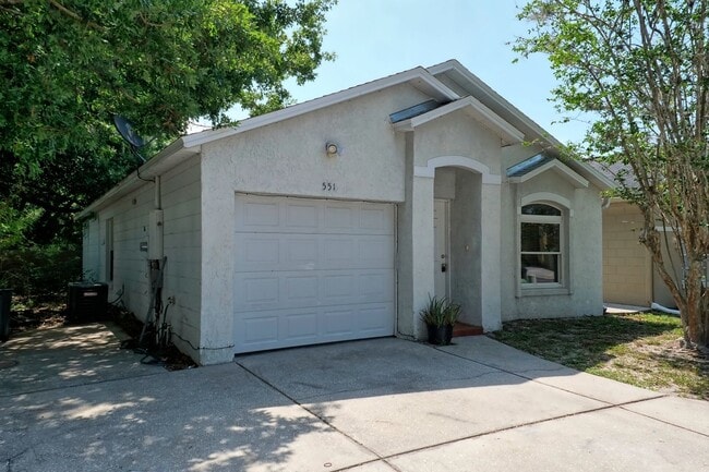 Building Photo - 551 Carambola Ave