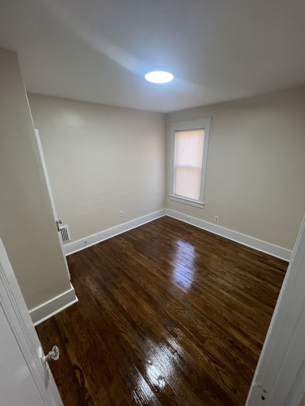 Building Photo - 808 Waverly Pl